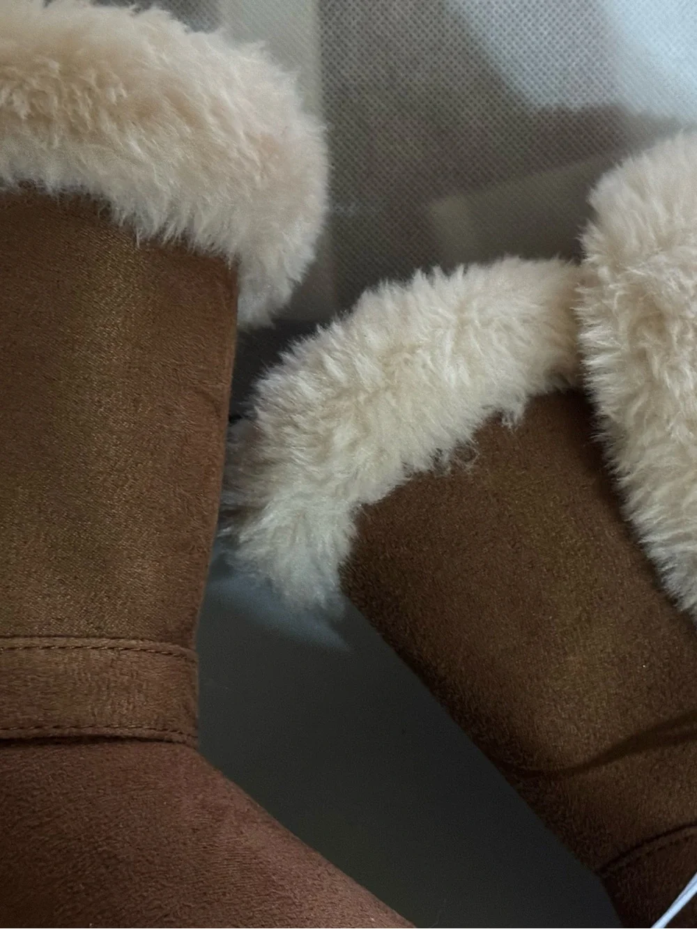 The Children's Place Sz 5 Girls' Brown Faux-Suede Shearling Winter Boots NWT😊😊